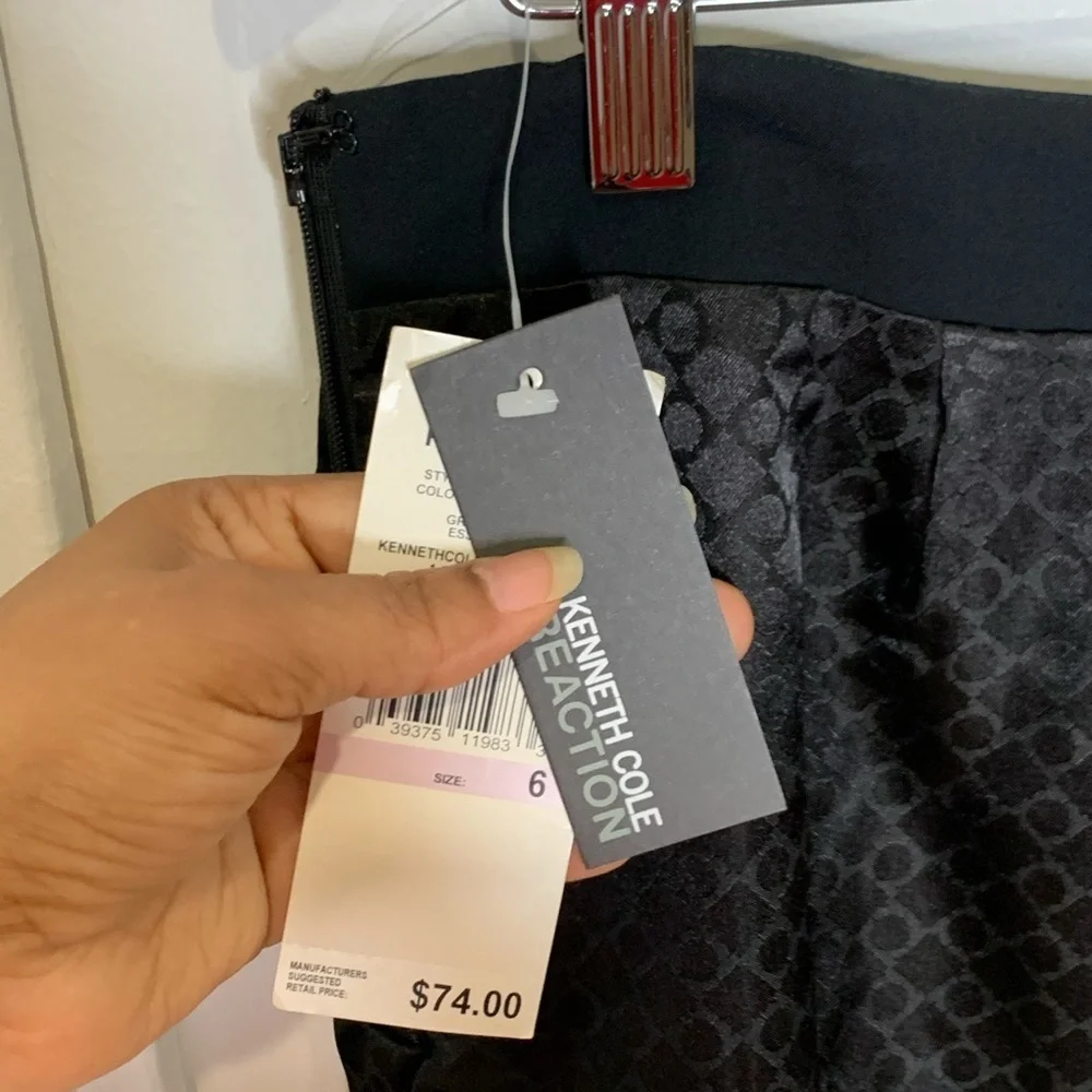 Kenneth COLE Reaction Black Lined Skirt Sz 6